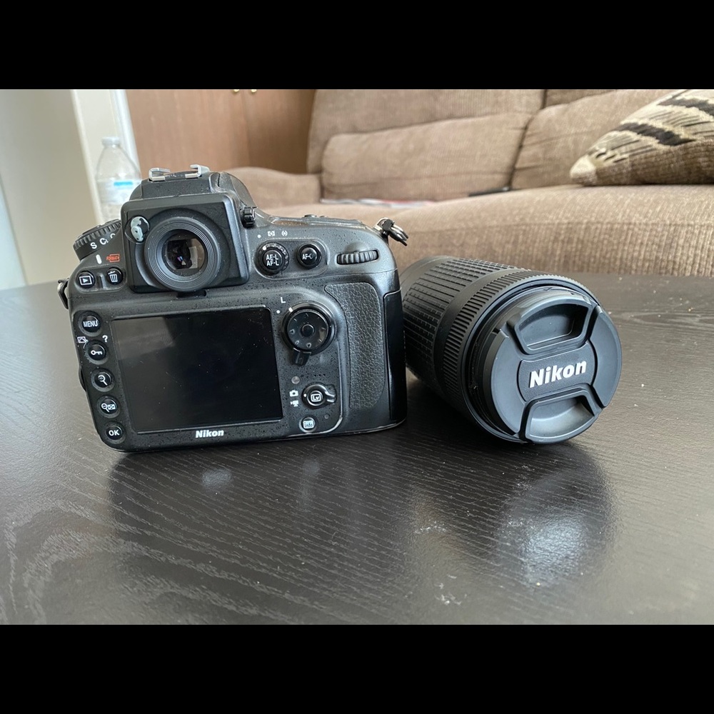 Nikon D800 Camera With Battery, Charger And lens